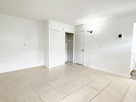 4th image of 4611 S Congress Ave #218