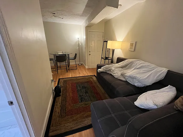 41 Bay State Rd — Photo 8