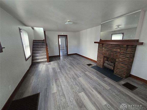 5th image of 2112 Elsmere Ave