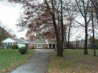 14979 Cleveland St, Spring Lake, MI 49456