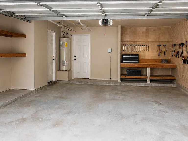 2303 Silver Sage Dr — Photo 26