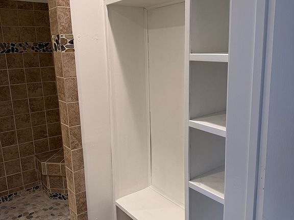 4th image of 113 Skeels Ave #0