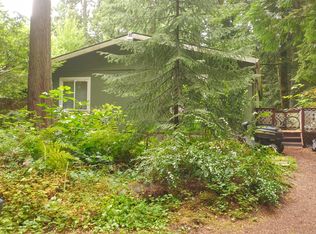 69300 E Vine Maple Dr, Rhododendron, OR 97049