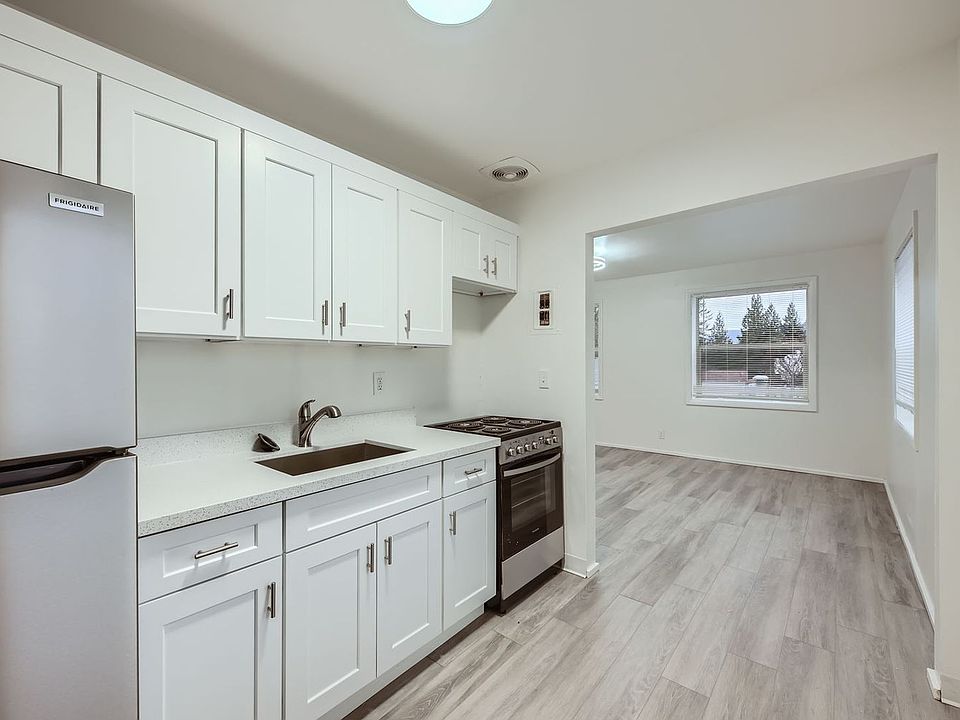 1st image of 412 E North Bend Way #2