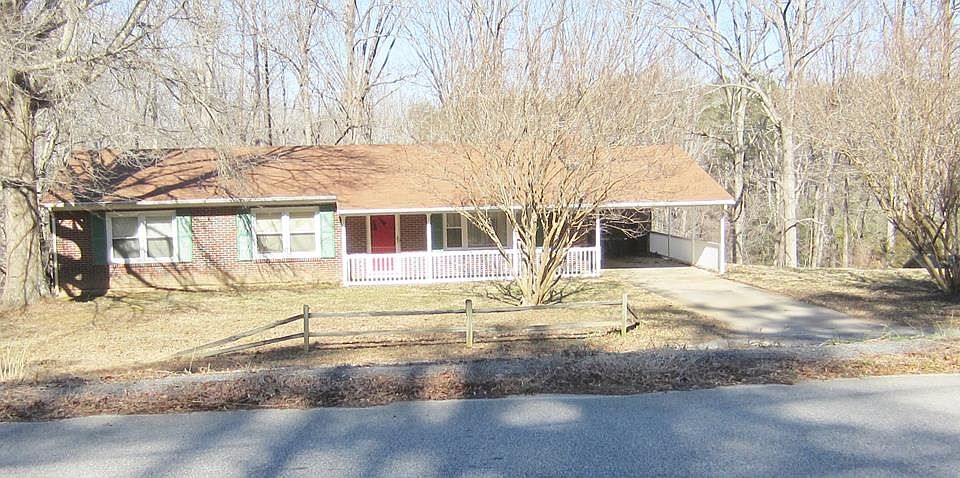 1st image of 240 Chester Dr