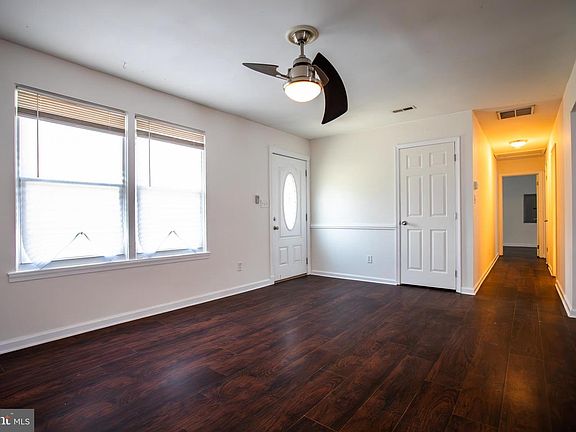 3rd image of 43 Fairmount Ave
