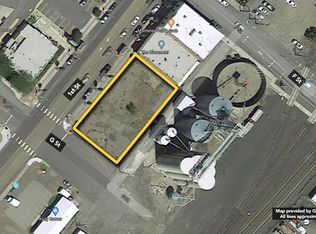 303 1st St, Cheney, WA 99004