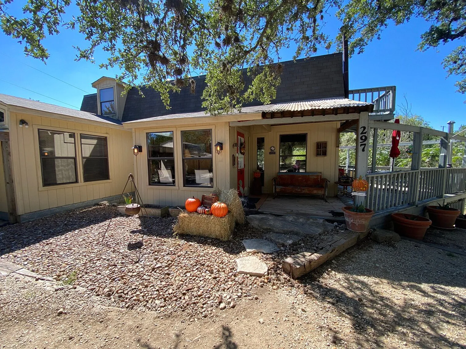 3 bed, 2.0 bath, $2,938 — Photo 3
