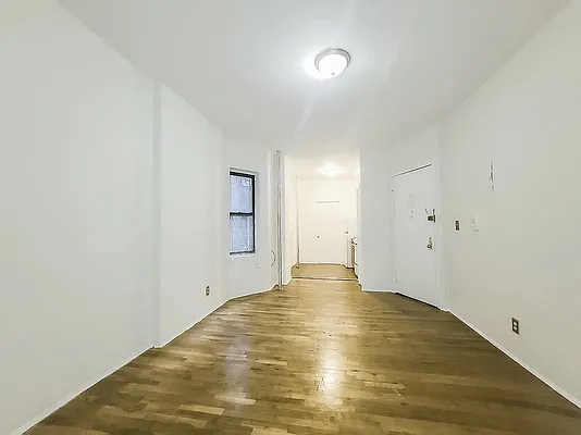 Rented by Metropolitan Property Group | media 2