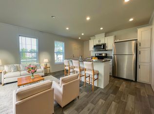38000 Le Chateau Blvd #166, Clinton Township, MI 48038