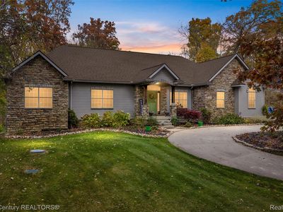 2805 Acorn Ln, Howell, MI, 48843