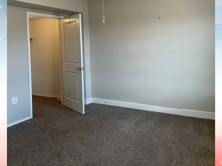 Laguna Lofts — Photo 9