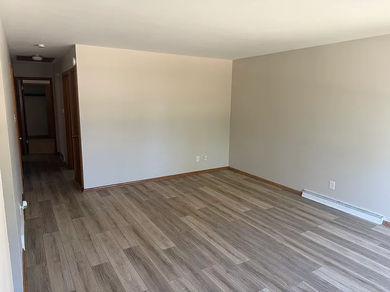 10915 W Harvard Ln — Photo 5