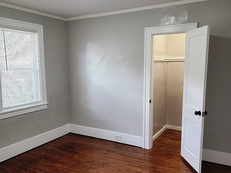 721 Union Ave SE — Photo 3