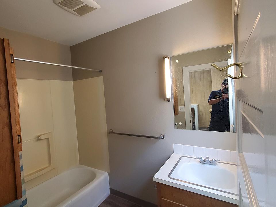 1st image of 536 NE C St