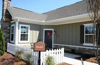 2nd image of 126 Nandina Ct