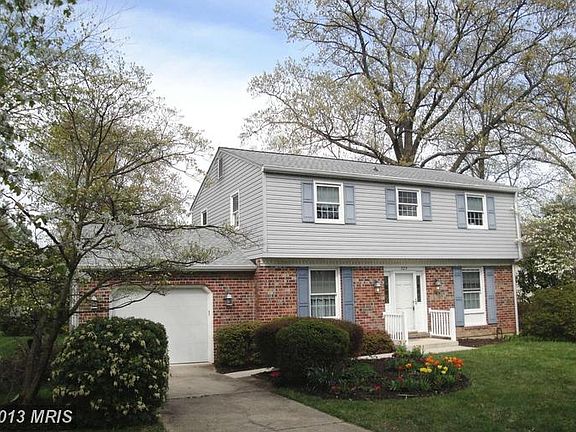 3rd image of 325 Princeton Ln