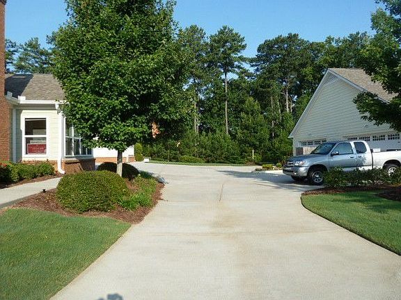 2nd image of 2371 Chimney Cottage Cir NE #14