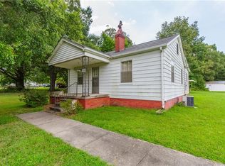 1701 Sharpe Rd, Burlington, NC 27217