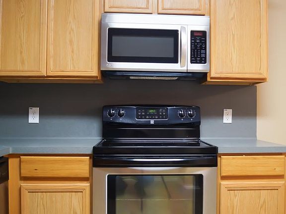 4th image of 18 Bark Bend Pl