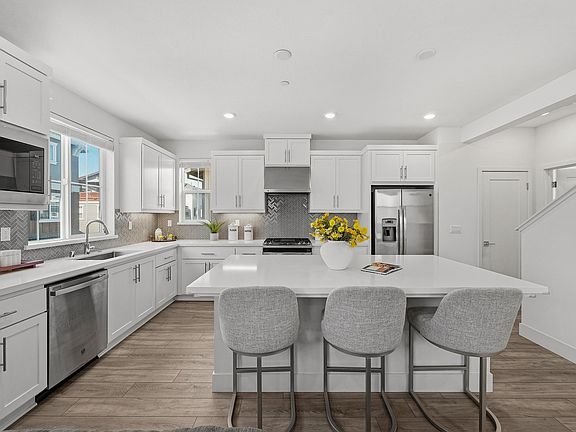 2nd image of 9137 Seawind Way