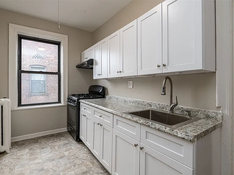 429 Fairmount Ave #502 — Photo 7