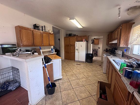 4th image of 410 Prospect St