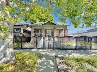 915 30th St, Sacramento, CA 95816