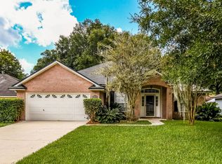 1372 Swooping Eagle Ct, Jacksonville, FL 32225