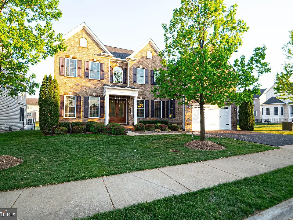 41523 Cross Canter Dr