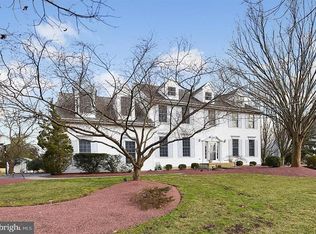 4 Shadow Dr, Princeton Junction, NJ 08550