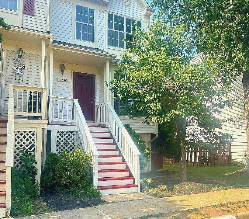 1st image of 14220 Autumn Cir