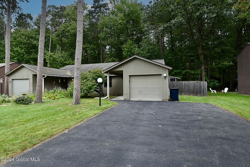 2nd image of 79 Wake Robin Road