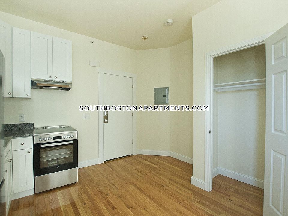 2nd image of 501 E Broadway #A8