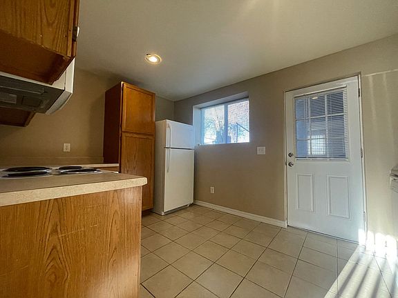 4th image of 1143 N Syracuse St #0