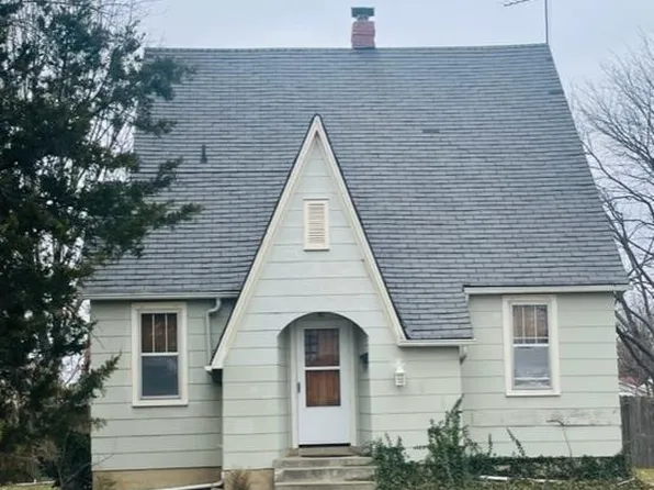 301 E Franklin Ave, Owensville, MO 65066