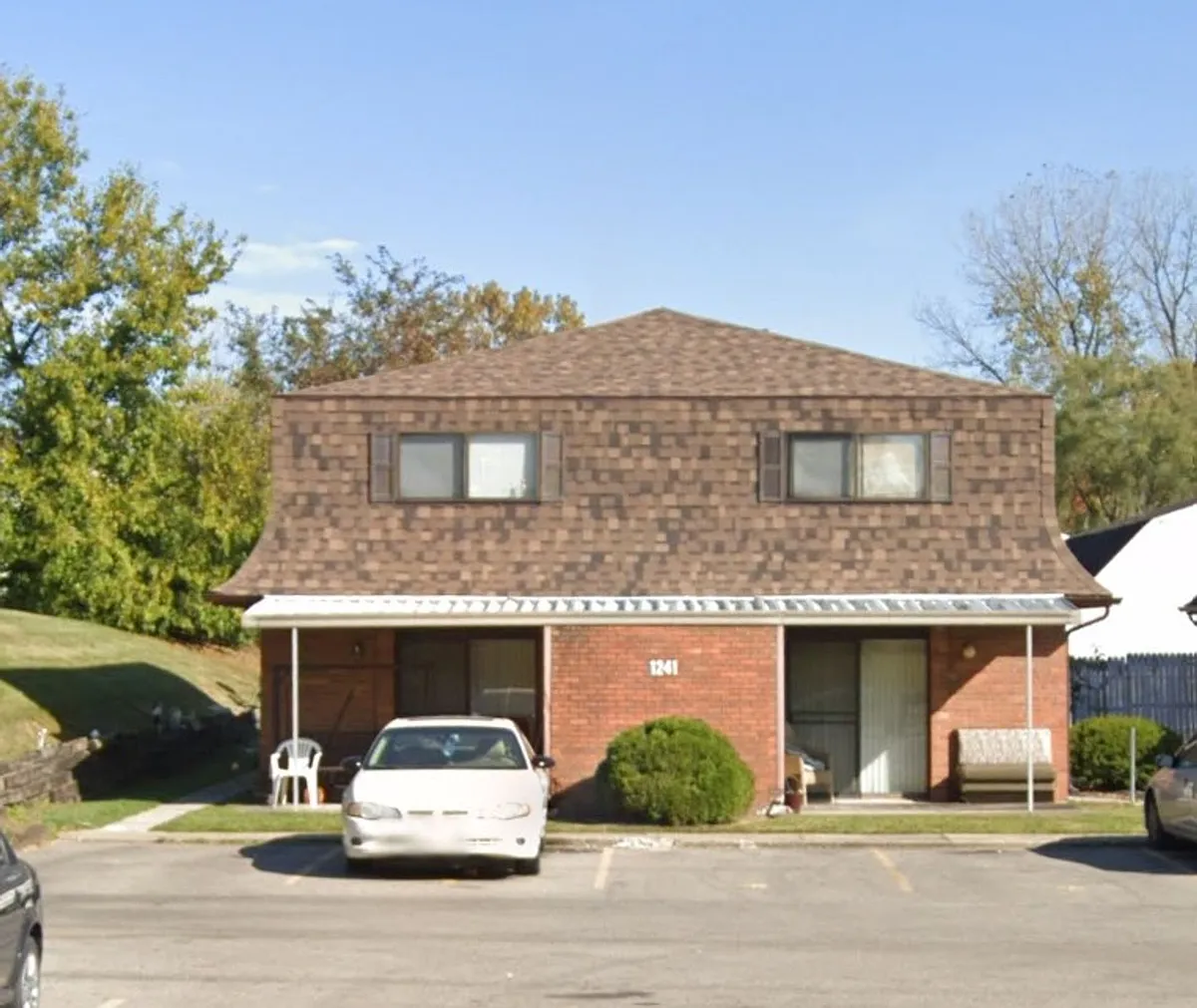 Building Photo - 1235 Nadine Dr