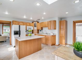 36161 Glen St, Westland, MI 48186