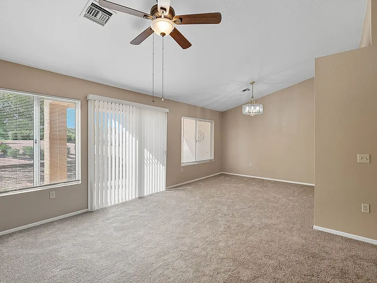 2501 Showcase Dr — Photo 6