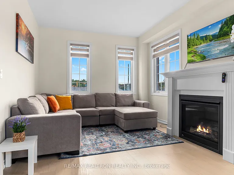 2 Heather Fullerton Ave — Photo 18