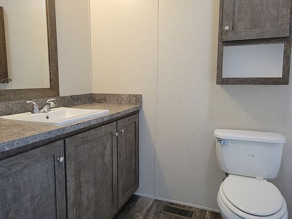 4th image of 38000 Le Chateau Blvd #724