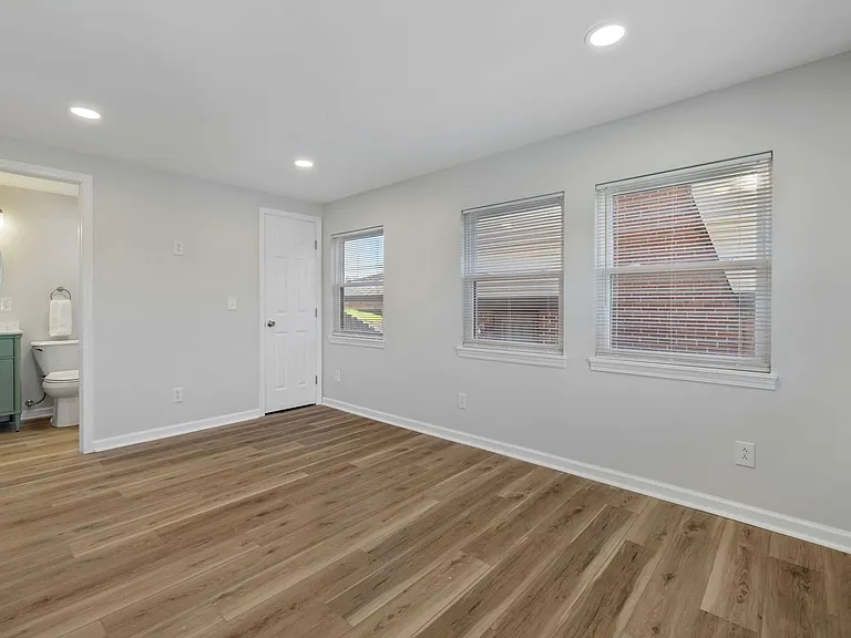 973 Agnew Rd — Photo 19