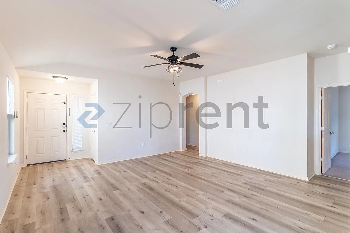 Westwind — Photo 2