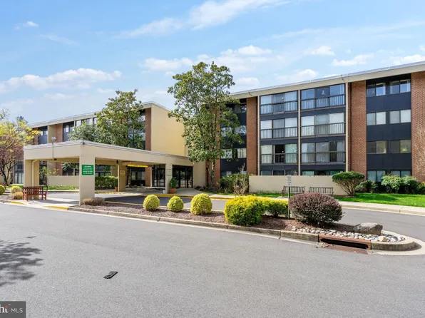 2921 N Leisure World Blvd APT 216, Silver Spring, MD 20906
