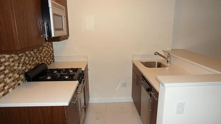 Rented by Goldfarb Properties | media 10