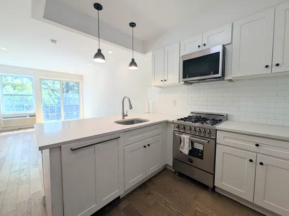 1229 Putnam Avenue image 1 of 11