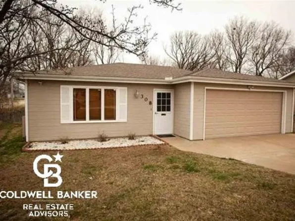 308 Palomino Ln, Ogden, KS 66517