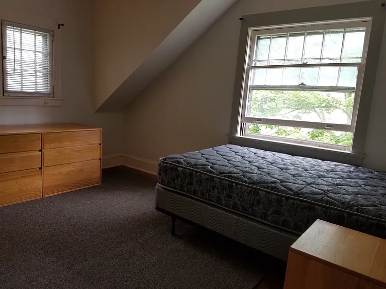 307 Wait Ave — Photo 6