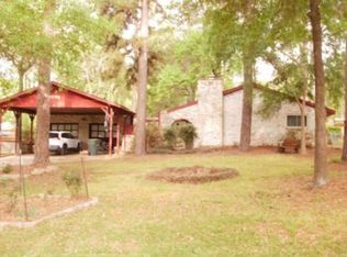 3774 Spring Dr, Huntsville, TX 77340