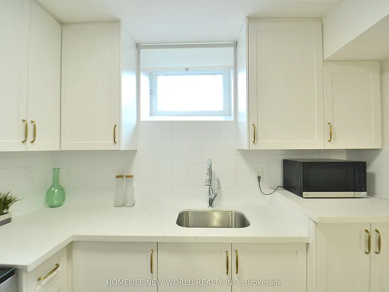 27 Nightingale St #LOWER — Photo 6